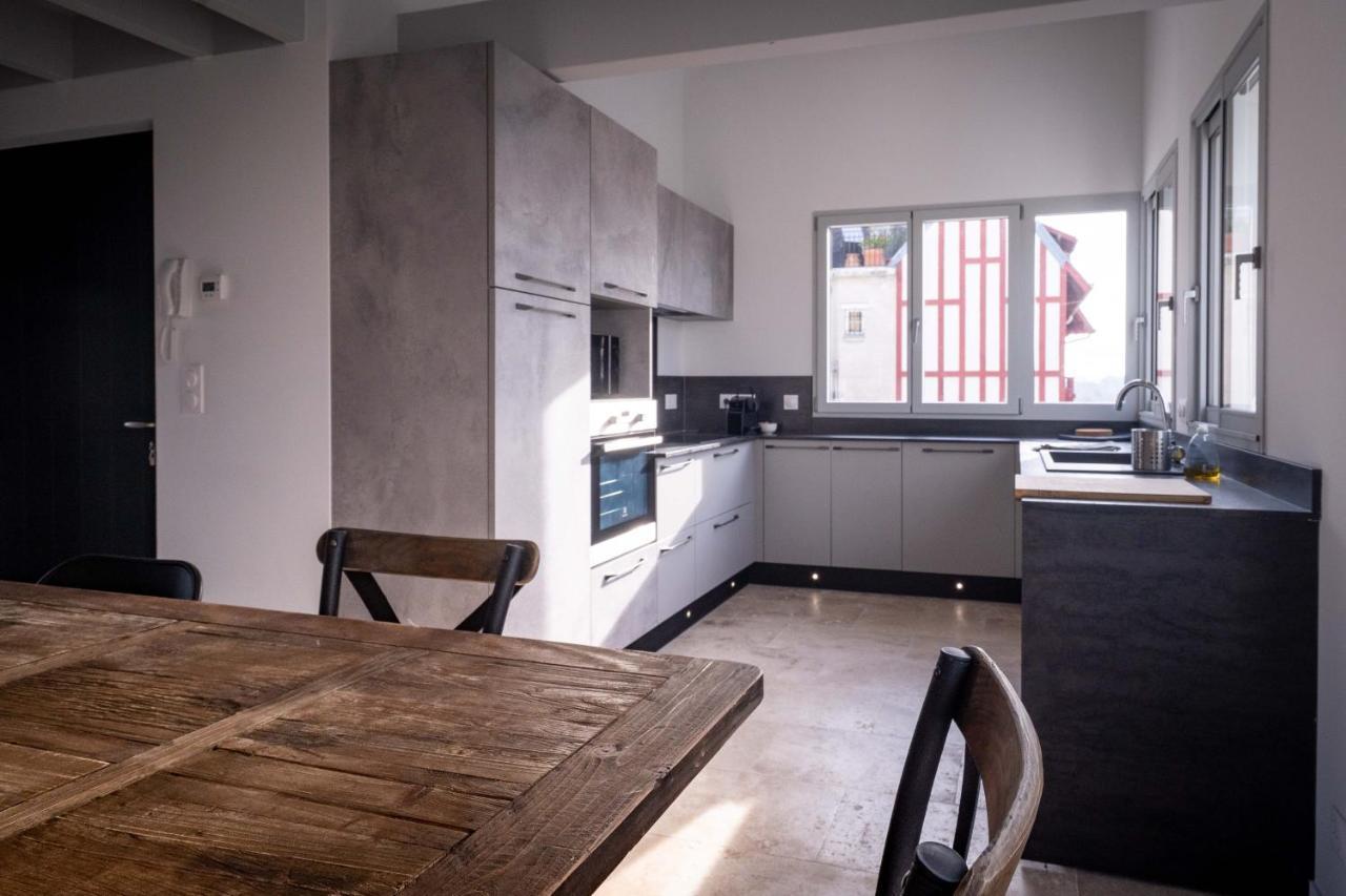 Duplex Vue Sur Tour Appartement Remparts 3 ลาโรแชล ภายนอก รูปภาพ